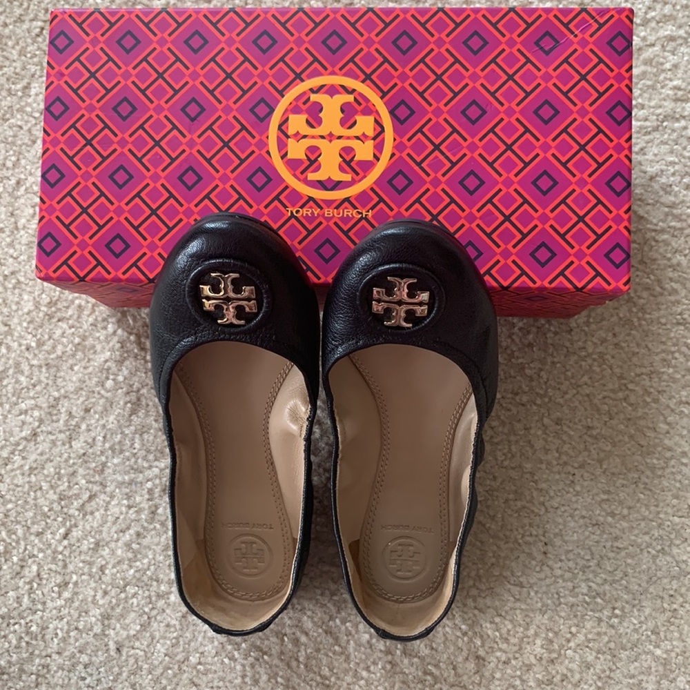 Tory Burch Ballet Flats Black & Gold Logo Size 6.5